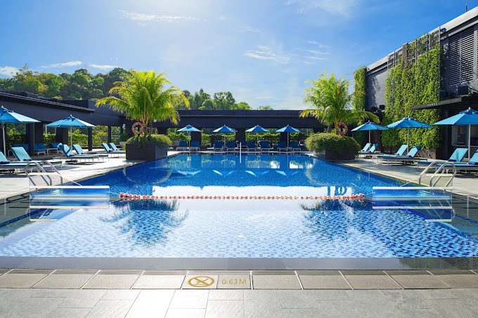 Swimming pool at Hilton Kota Kinabalu