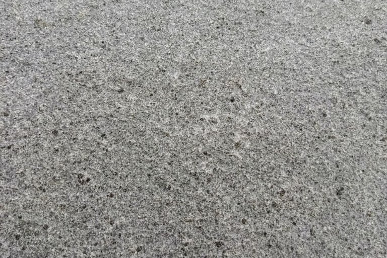 Close up tekstur kasar anti-slip batu andesit bakar untuk lantai