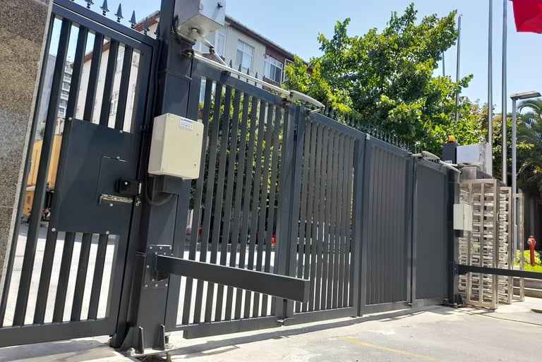 Katlanır kapı, katlanır bahçe kapısı, katlanır güvenlik kapısı,