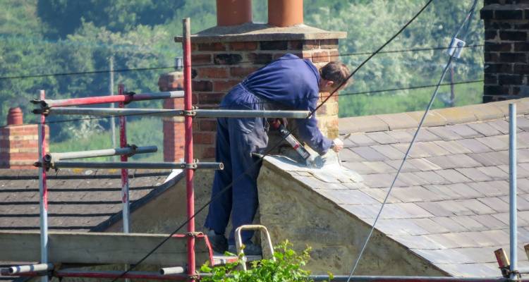 Finalising a repointed chimney