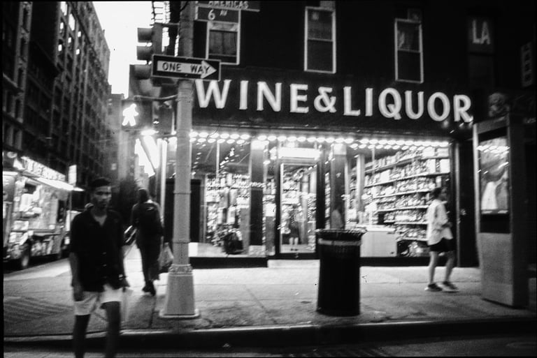 NYC street wine | rollbak | Photographe mariage Hauts de France