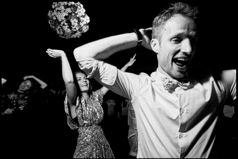 Dancing elbows | rollbak | Photographe mariage Lille - Dunkerque - Arras
