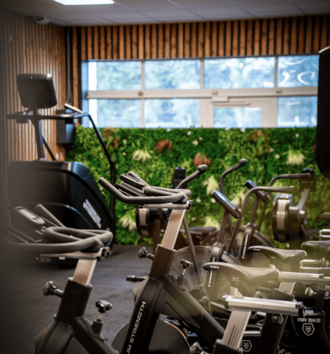 Espace Cardio Training du club E.FITNESS à Sarzeau sur le presqu'ïle de Rhuys.