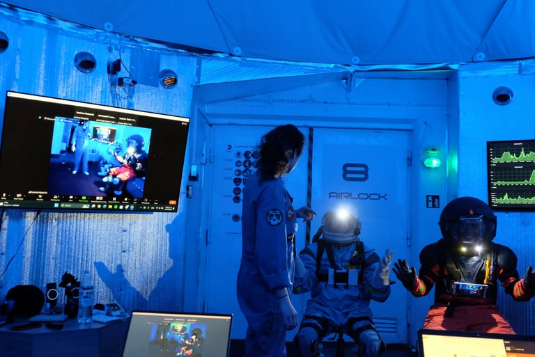 Lunares Research Station - Simulation of a Space Station