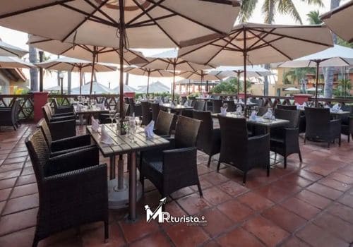 Ofertas en Holiday nInn Ixtapa - restaurante