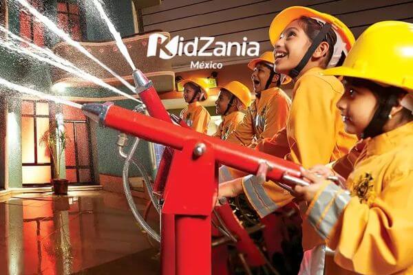 Niños en kidzania - Tour kidzania saliendo de Morelia