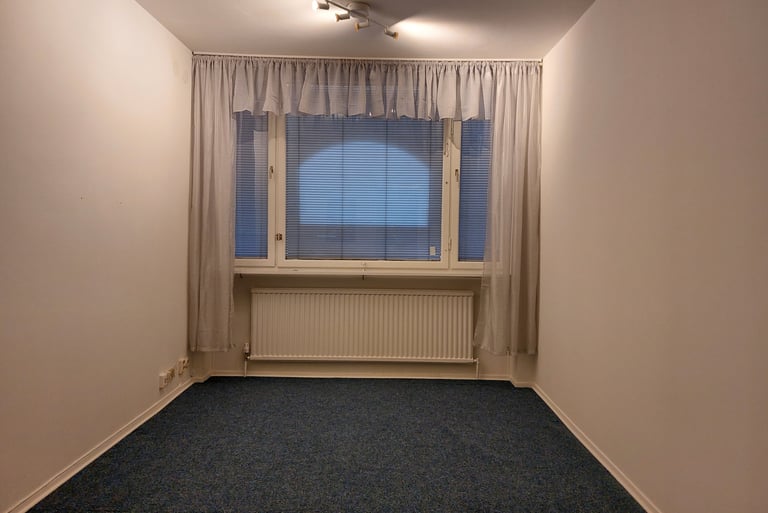 Room For Rent