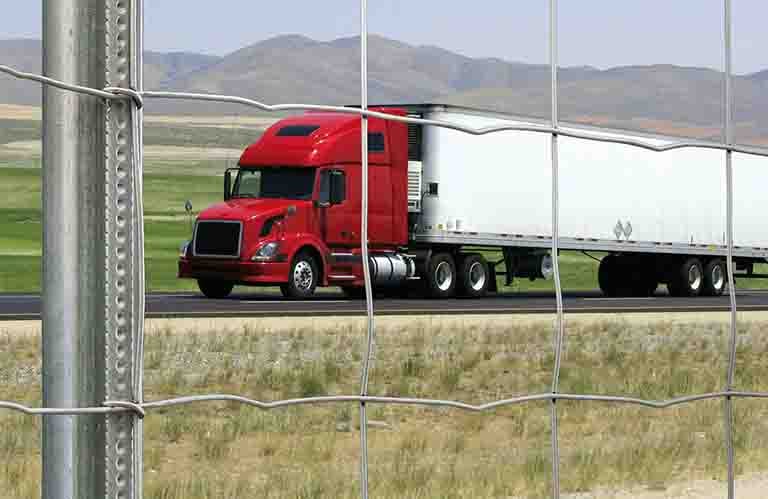 grillage autoroute gros plan