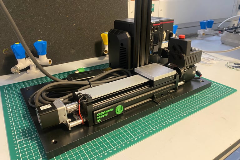 Moving stage for imaging with 3D laser profiler