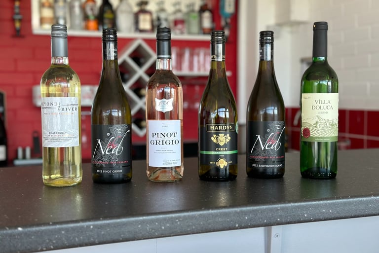 Hospitality white wine and rose wine