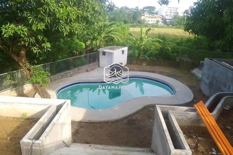 kolam renang minimalis buatan dayanayanapool di cirebon