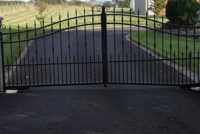 Electric Gate Northeern Ireland, electric gate installers near me
