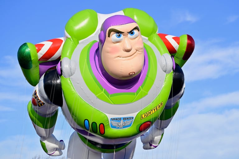 Buzz Light Year balloon