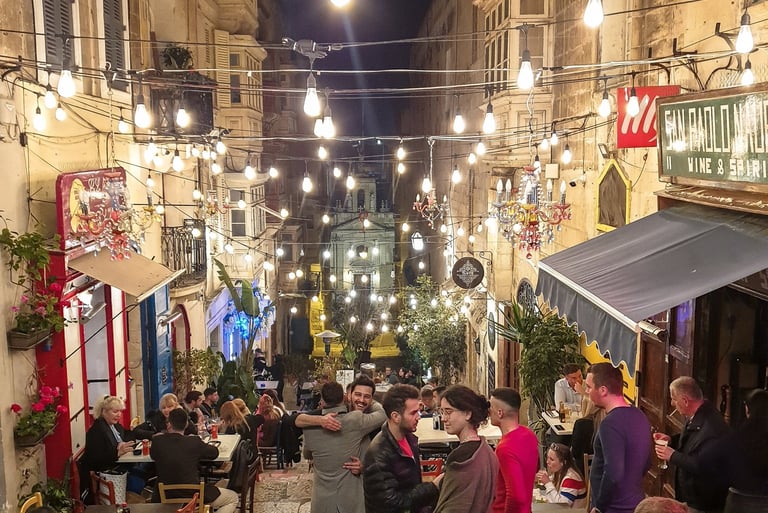 malta valetta nightlife san paolo nafrago