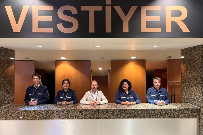 vestiyer istanbul, vestiyer hostes, vestiyer, vestiyer kiralama, kiralık vestiyer, etkinlik vestiyer