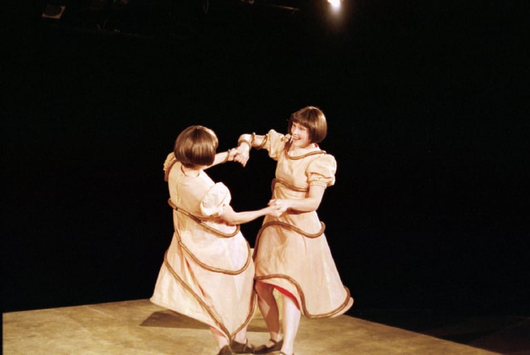 "La Monstre". Gersende Michel, Séverine Cojannot. Delle Piane / Beheydt