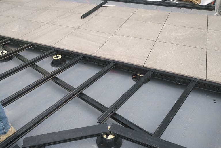 Tiles on aluminium substructure