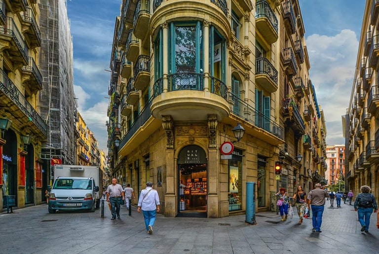 Narrow winding streets in Barcelona’s Gothic Quarter