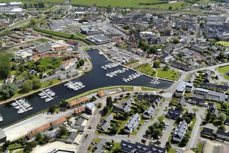 Gîtes de la Cour d'Etienville - Port de Carentan