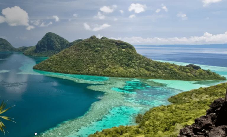 sulawesi sailing adventure