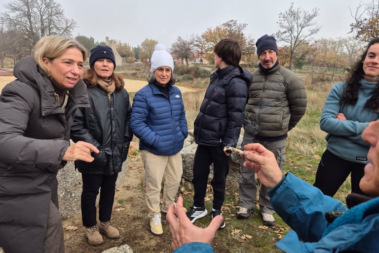 Taller del fuego, la yesca de algodón y ceniza ya está encendida