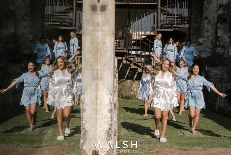 Antigua Guatemala wedding photographer- bride and bridesmaids