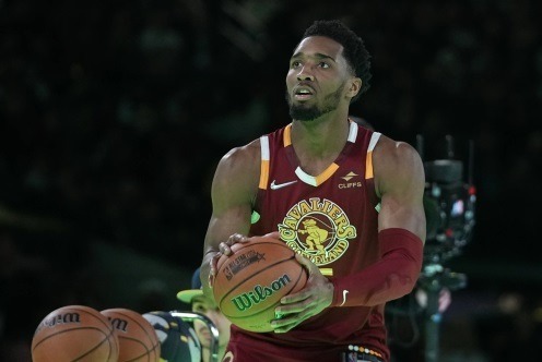 Donovan Mitchell sits out Cavaliers game due to illness