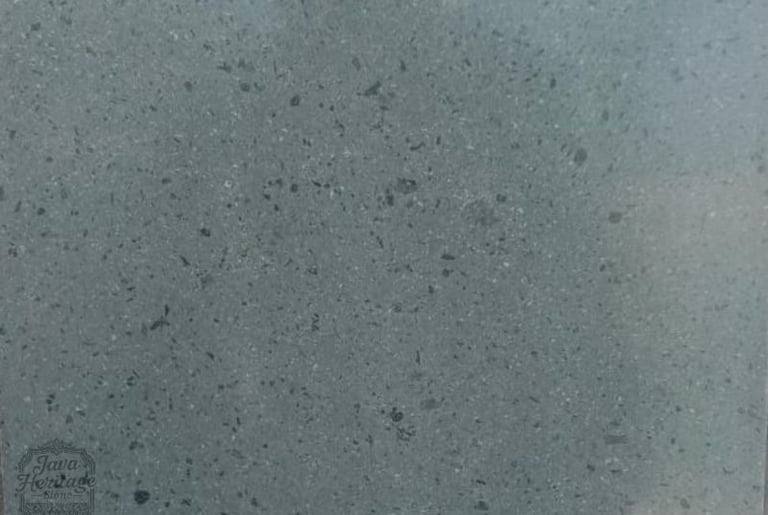 Detail kehalusan permukaan andesit honed (doff) kualitas premium