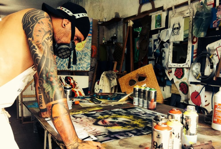 Detalhes meticulosos da pintura personalizada de Sérgio Astral.