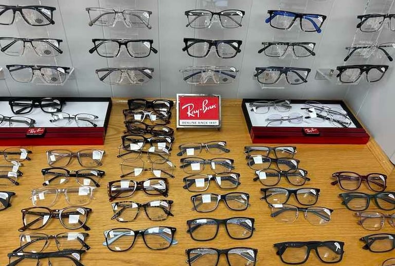 Optical Center with many frame options