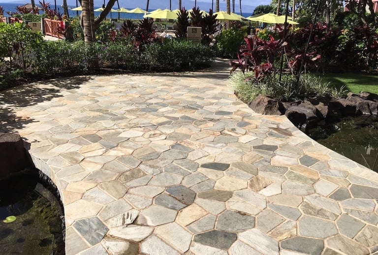 Quartzite paving for resorts