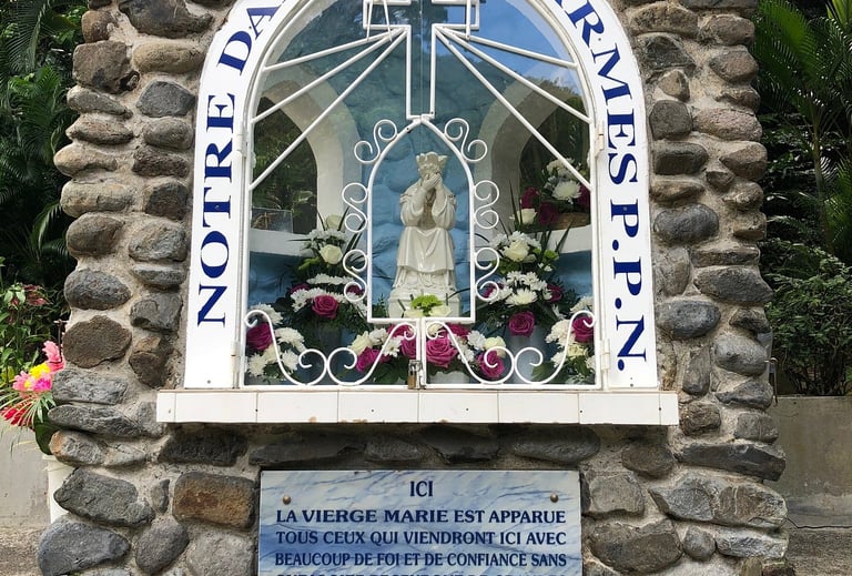 ND Larmes voyage france guadeloupe