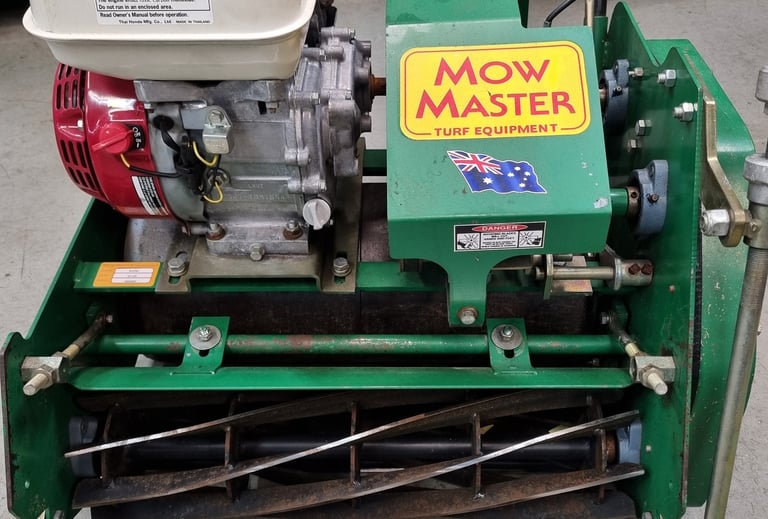 MowMaster Toro Golf Course Cylinder Mower Specialist