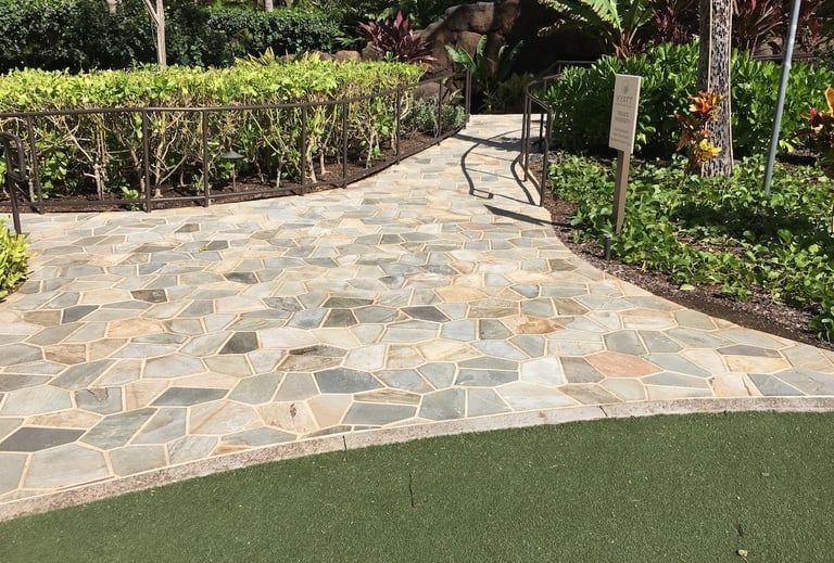 Quartzite paving for resorts