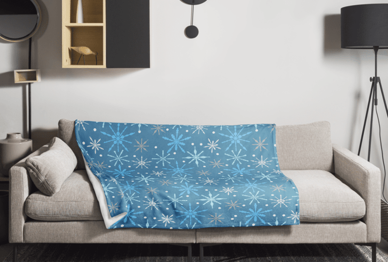 a snowflake pattern blanket