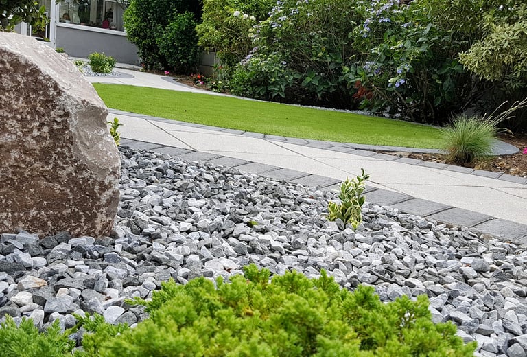 Aggregates & rocks, curvey path and circle lawn Romford - Hornchurch - Brentwood - Upminster