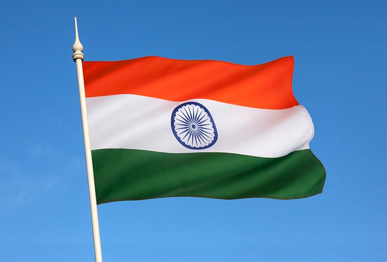 Bandera de India (Bahrat) en representación de los porcelanatos Indios en Caracas. Zeramiq