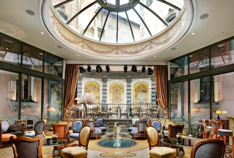 Château Monfort Milan – Opulent lounge with glass dome