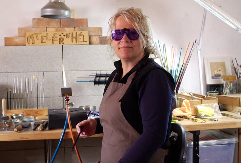 Hélène ROY je suis fileuse de verre à la flamme à Pourrières en Provence