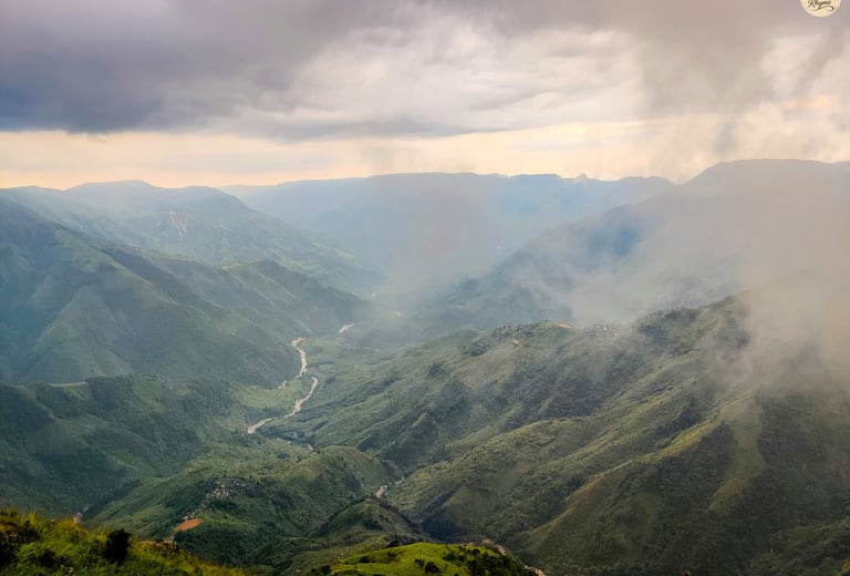 Laitlum Canyon – At the Edge of Hills, Wrapped in Clouds