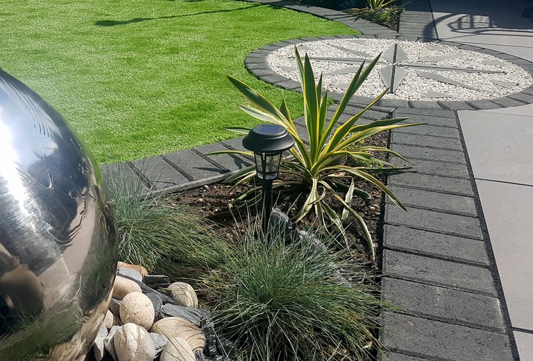 Modern exotic dynamic tropical circle garden Romford - Hornchurch - Brentwood - Upminster