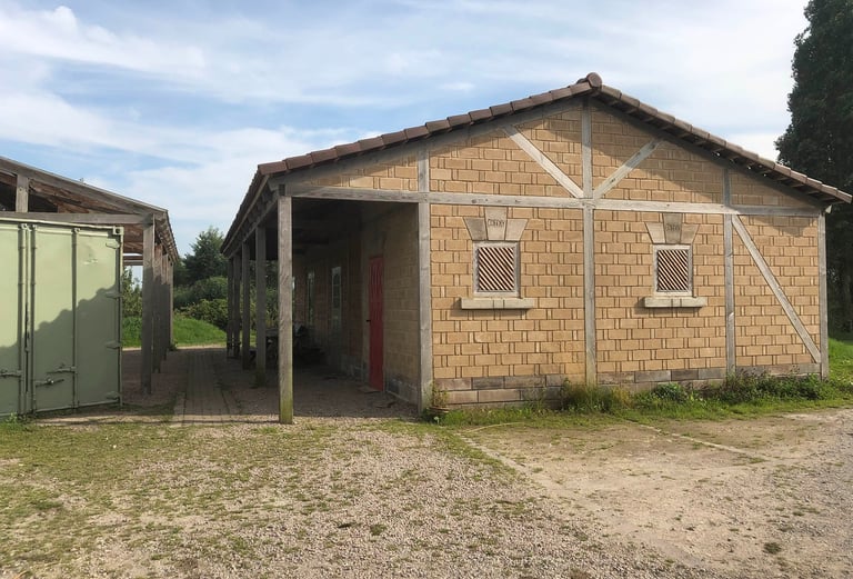 Zijaanzicht van de Romeinse soldatenbarak