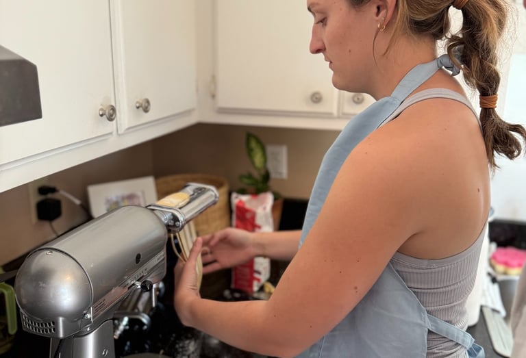 Cutting fettuccini noodles