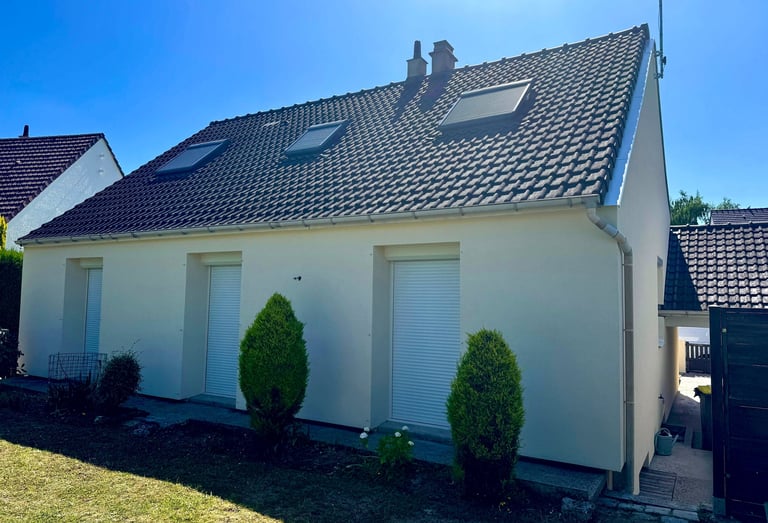 Chantier terminé maison individuelle, ITE et enduit de finition