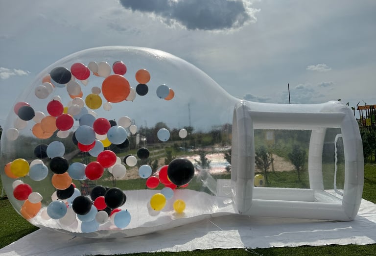 pripuciamas balionu burbulas pramoga vaiko gimtadienio sventei krikstynos vestuves dekoracija smagu