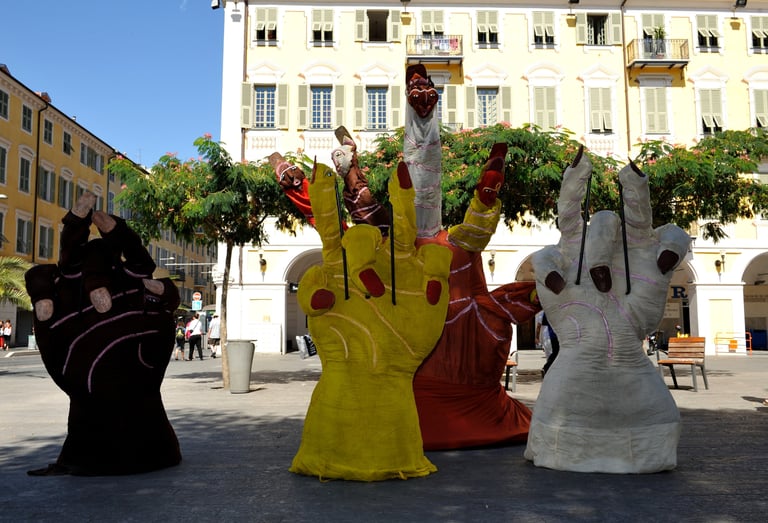 Spectacle : la Main qui Donne