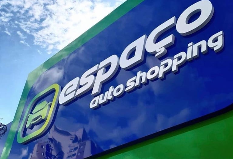 Comunicação visual com letreiro moderno em Jacareí