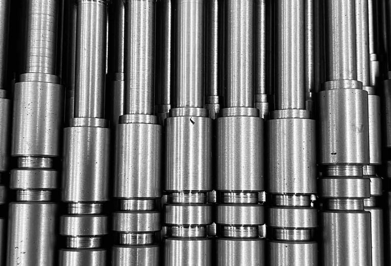 proceso de fresado y torneado CNC para fabricación de piezas metálicas