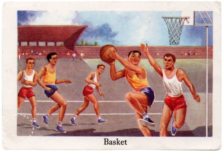 Vintage French sports cards with basket-ball