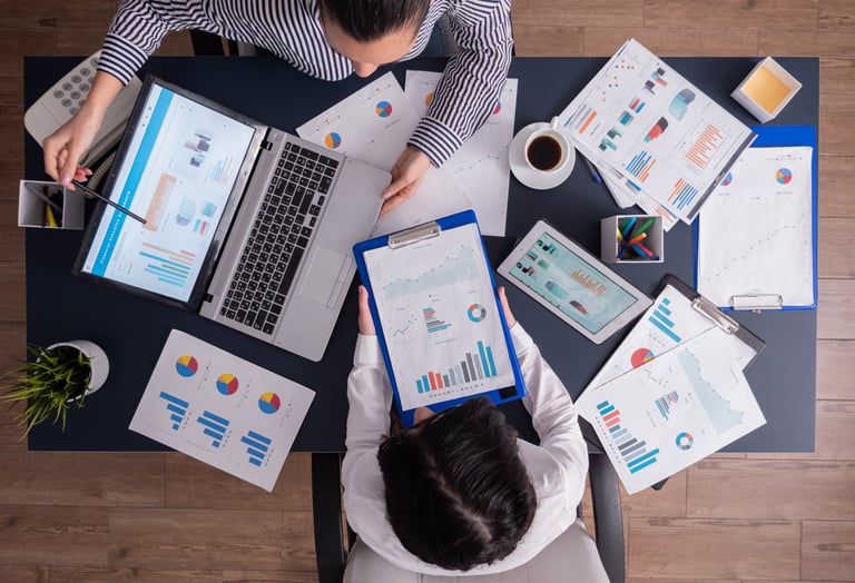 <a href="https://www.freepik.com/free-photo/top-viewtop-view-manager-employee-doing-teamwork-busines
